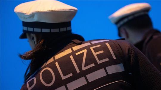 Die Diebe sollen Wärmepumpen und Kühlaggregate samt Zubehör entwendet haben.