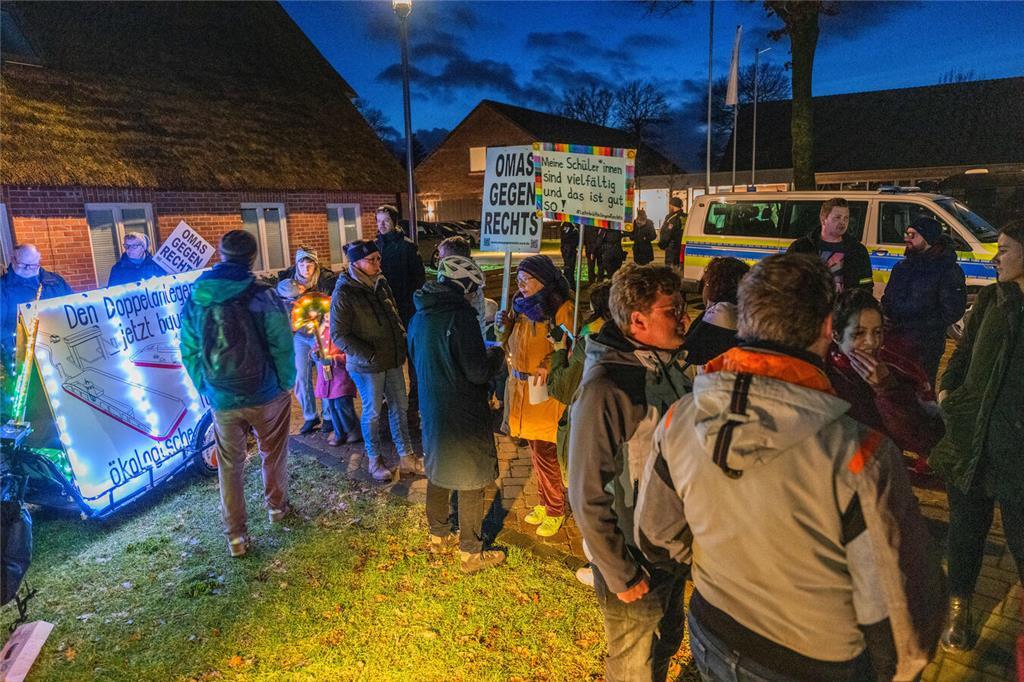 Die Direktkandidaten des Wahlkreises Cuxhaven - Stade II waren dem Aufruf des TA...
