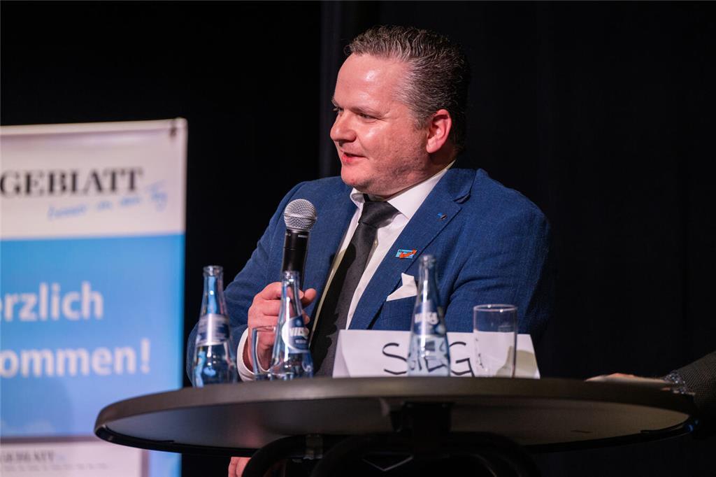 Die Direktkandidaten des Wahlkreises Cuxhaven - Stade II waren dem Aufruf des TA...