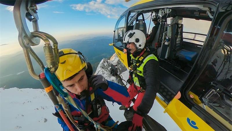 Bergwacht im Rampenlicht – Fans, Geschenke und Bewerbungen Die Doku hat die ehrenamtlichen Retter plötzlich zu Stars gemacht.