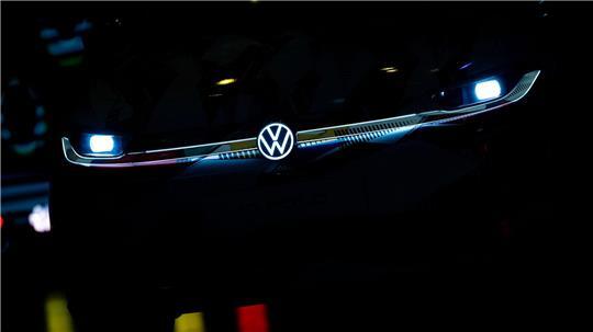 Die E-Auto-Bestellungen ziehen bei VW weiter kräftig an. (Archivbild)