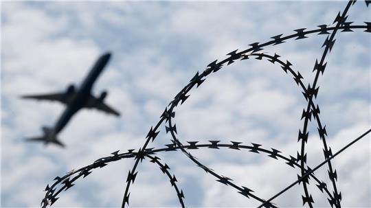 Die EU-Innenminister haben sich auf eine Liste sogenannter sicherer Herkunftsstaaten geeinigt, die in allen EU-Ländern gelten soll. (Symbolbild)