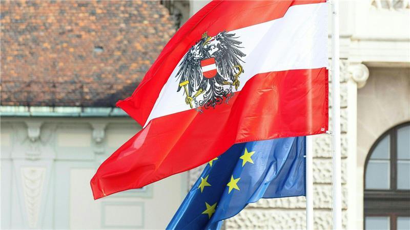 Die EU-Kommission beaufsichtigt, ob die EU-Länder die Regeln für Haushaltsdefizite und Staatsschulden einhalten. (Archivbild)