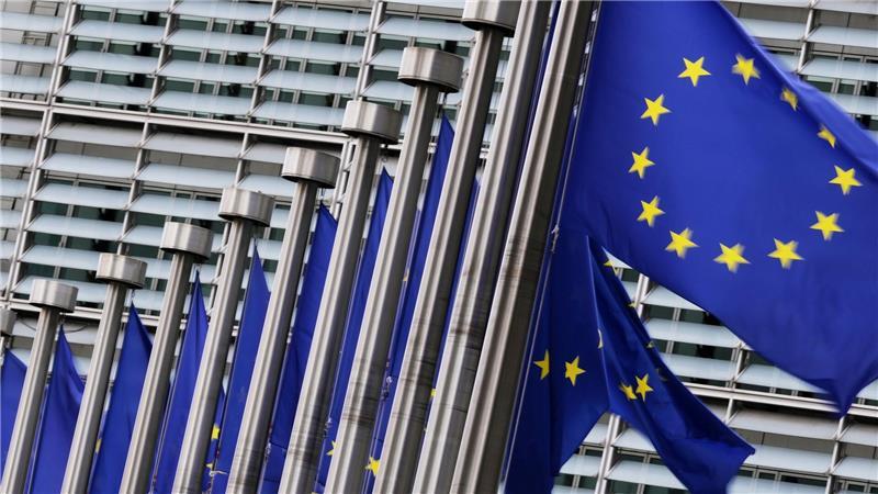 Export in die USA bricht ein - Neue Sorgen wegen Grönland Die EU-Kommission will im Ernstfall auf Trumps Drohungen reagieren. (Symbolbild)