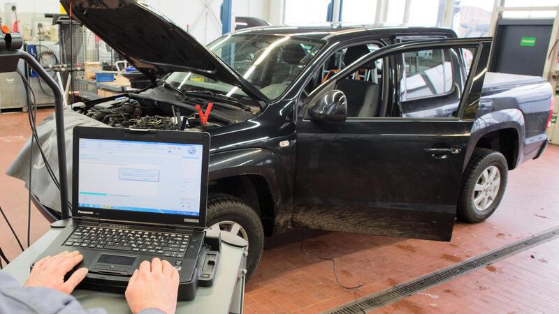 Kommt ein Reparaturverbot für alte Autos? Die EU beschäftigt die Frage: Wann ein Fahrzeug als nicht mehr reparierbar gilt.