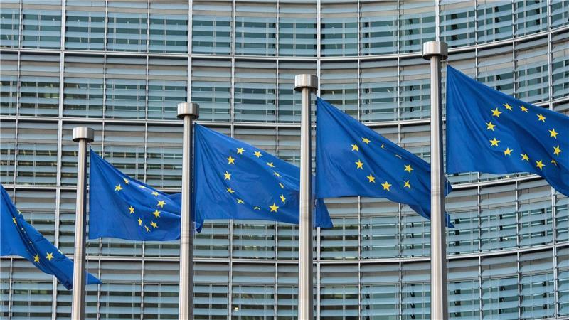 Die EU hatte im Dezember beschlossen, eine Rückübertragung von in der EU festgesetzten Mitteln nach Russland unbefristet zu verbieten. 