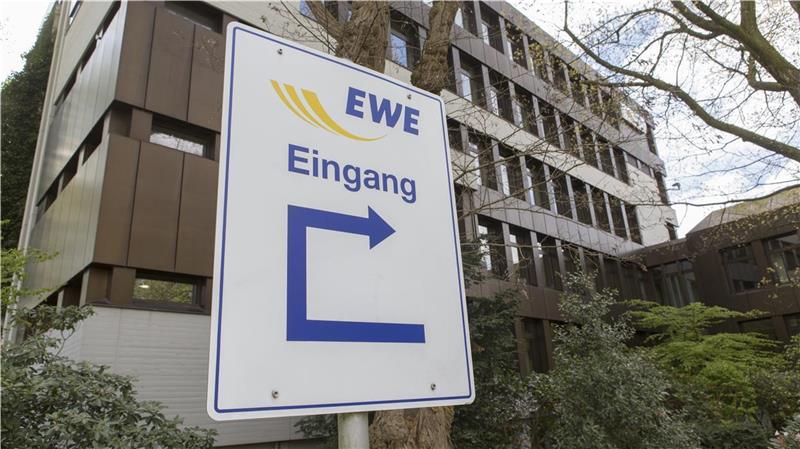 Die EWE ist einer der größten Energieversorger im Kreis Stade. Foto: Sarbach/dpa