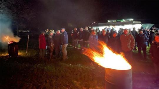 Die Einladung zum Mahnfeuer in Wingst-Dobrock stieß auf große Resonanz. 