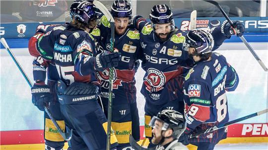 Die Eisbären Berlin sind wieder deutscher Eishockey-Meister