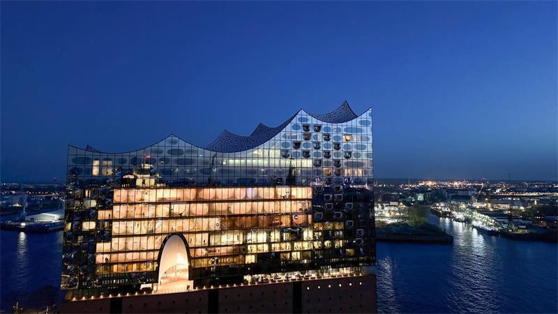 Die Elbphilharmonie feiert im Januar 2027 zehnjähriges Jubiläum. Nun startet das Haus in die Jubiläumssaison. (Archivbild)
