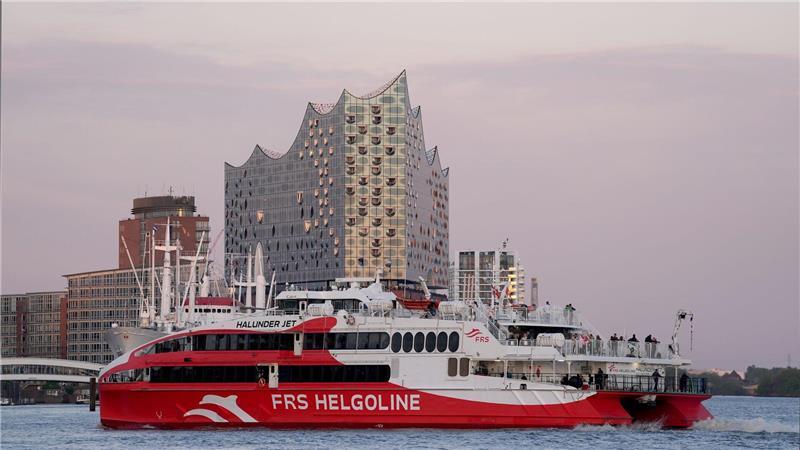 Die Elbphilharmonie ist immer ein Anziehungspunkt für Touristen in Hamburg. (Archivbild)