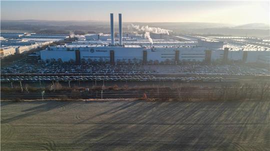 Die Elektromobilität spielt eine wichtige Rolle für die Autobauer in Ostdeutschland. 