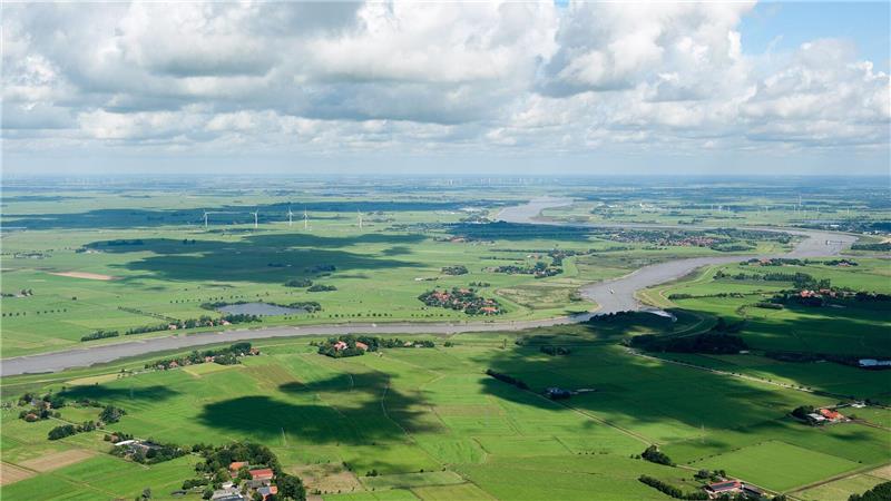 Deutschland und Niederlande wollen Ems-Schlickproblem lösen Die Ems wird seit Jahrzehnten durch zu viel Schlick im Wasser belastet. (Archivbild)