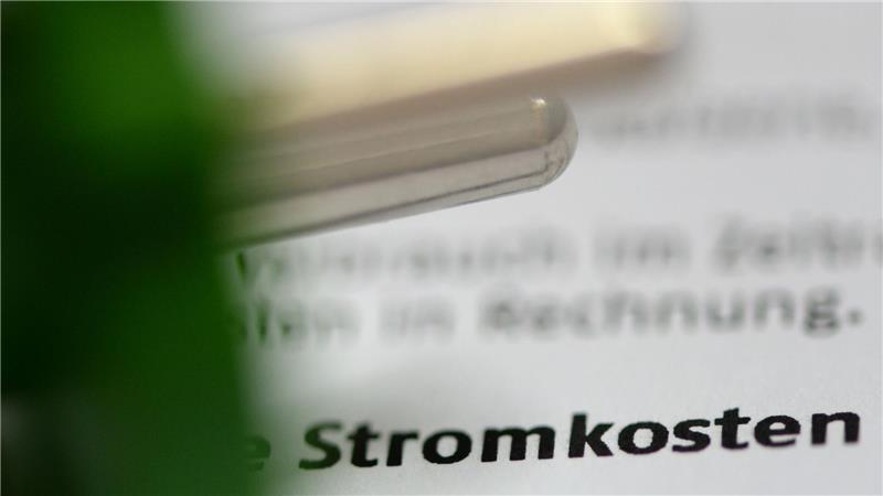 Die Energieversorger seien nicht verpflichtet, niedrigere Strom- und Gasnetzgebühren in bestehenden Tarifen unmittelbar zu berücksichtigen. (Symbolbild)
