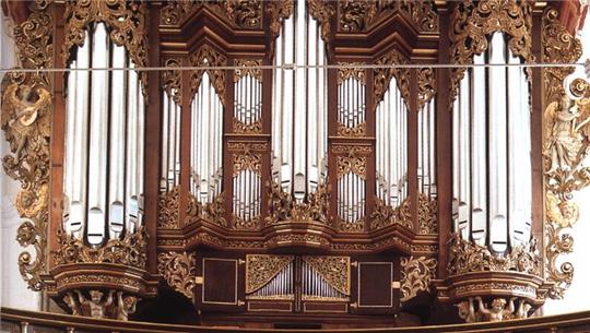 Die Erasmus-Bielfeldt-Orgel in der St. Wilhadi-Kirche.