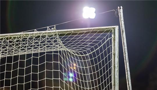 Die Ergebnisse der Flutlicht-Spiele am Freitagabend in der Kreisliga. Symbolbild: Jörg Struwe/picselweb