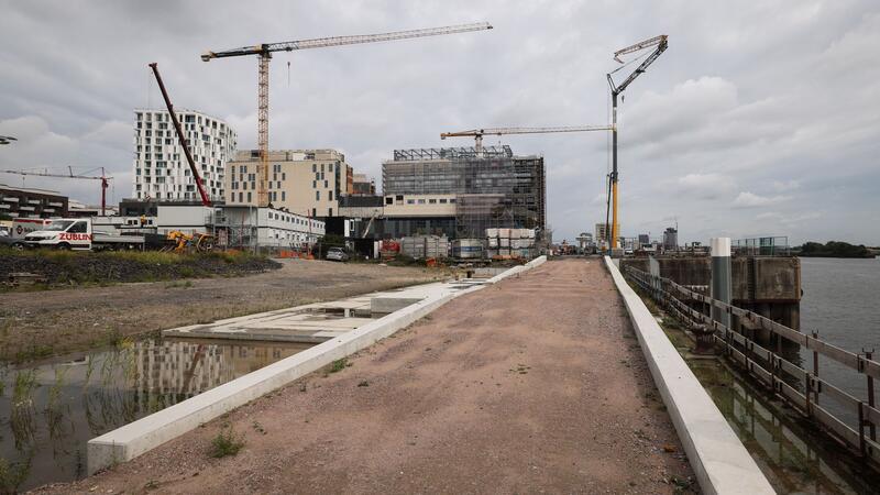 Eröffnung des Überseequartiers in Hamburg erneut verschoben Die Eröffnung des Überseequartiers in der Hamburger Hafencity verzögert sich weiter. Nun sogar bis 2025. (Archivbild)