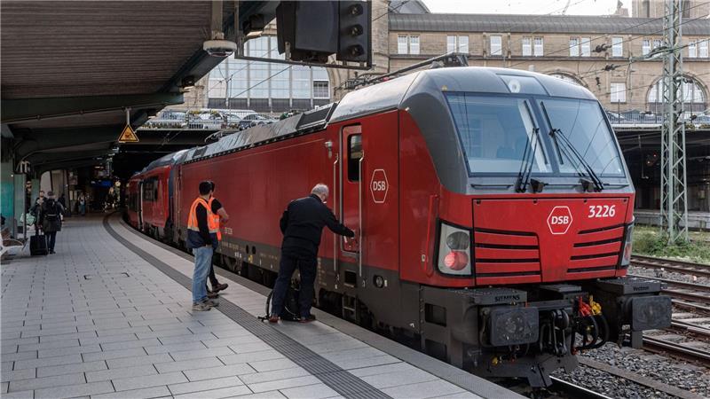 Die Fahrt zwischen Hamburg und Kopenhagen dauert rund fünf Stunden.