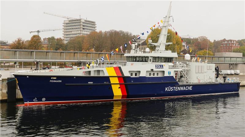 Zoll nimmt neues Schiff „Fehmarn“ in den Dienst Die „Fehmarn“ wird mit LNG angetrieben und fährt umweltfreundlicher als Diesel-Schiffe.