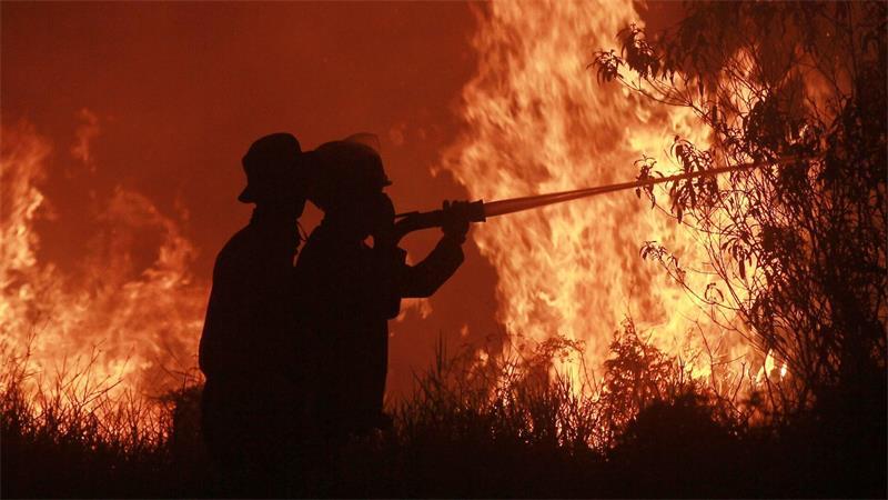 Indonesien lässt Wolken impfen – Regen gegen die Waldbrände Die Feuer haben verheerende Schäden angerichtet.