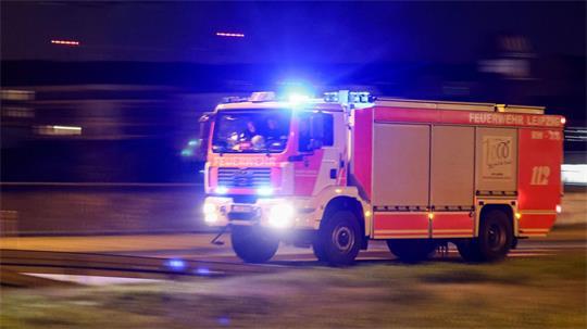 Die Feuerwehr Sittensen musste ein Kind aus einem Auto befreien (Symbolbild).