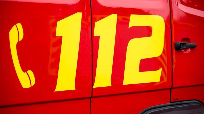 Die Feuerwehr hat in Nürnberg ein einjähriges Mädchen aus einem aufgeheizten Auto befreit.