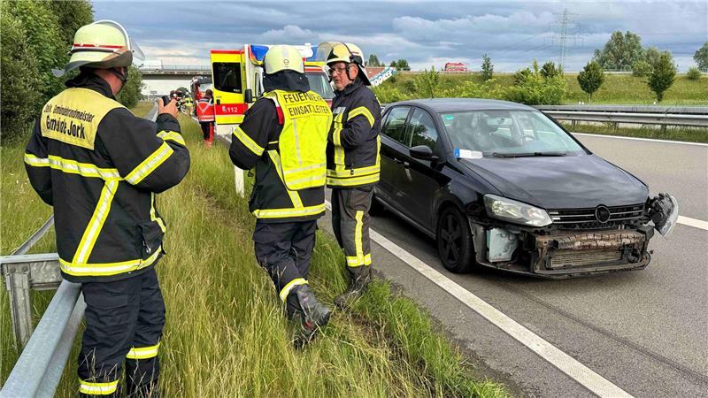 Die Feuerwehr musste zu einem Unfall an der A26-Anschlussstelle Jork ausrücken.