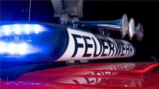 Die Feuerwehr rückte mit 63 Einsatzkräften zum Campingplatz nach Dötlingen im Kreis Oldenburg aus.