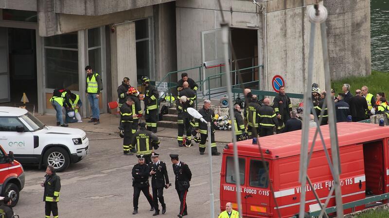 Die Feuerwehr war mit mehr als 40 Helfern und auch mit mehreren Hubschraubern im Einsatz.