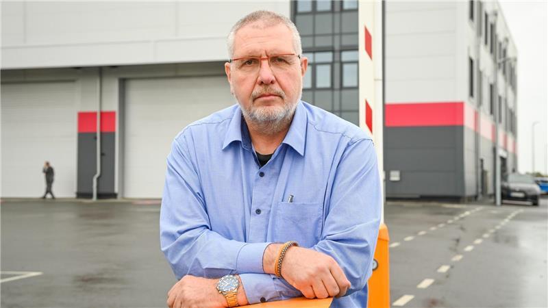 Die Firma Mafi & Trepel schließt ihren Standort am Amerikaring im Gewerbegebiet Carl Schurz. Prokurist Wolfgang Köster äußert sich zu der Situation.