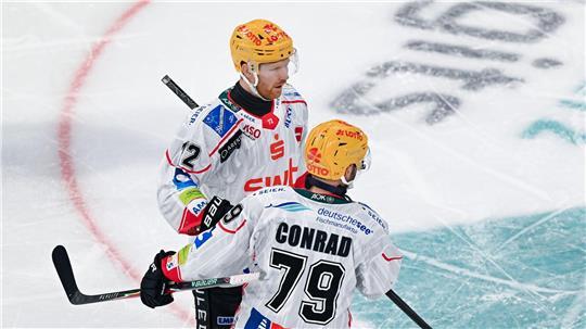 Die Fischtown Pinguins haben das vorzeitige Aus gegen Mannheim abwenden können. (Archivbild)