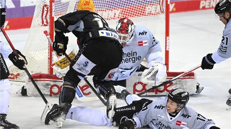 Bremerhaven verkürzt erneut in DEL-Playoffs gegen Köln Die Fischtown Pinguins und die Kölner Haie lieferten sich im Playoff-Viertelfinale ein enges Spiel.