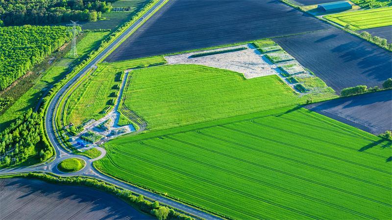 Surfpark: Stade kann die Welle reiten – Das sagen Kritiker und Befürworter Die Fläche für den Surfgarten aus der Luftperspektive.