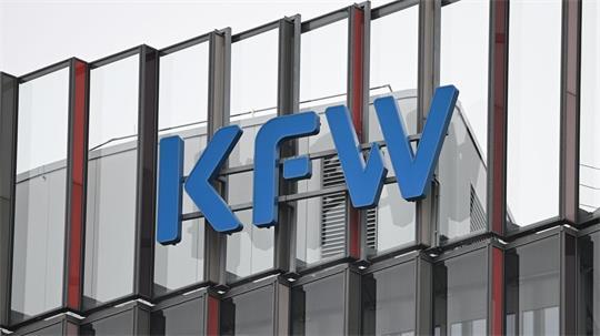 Die Förderbank KfW sieht nach wie vor keine echte Dynamik mittelständischer Investitionen in Deutschland. (Archivbild)