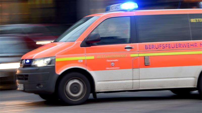 Die Frau kam in ein Krankenhaus. (Symbolbild)