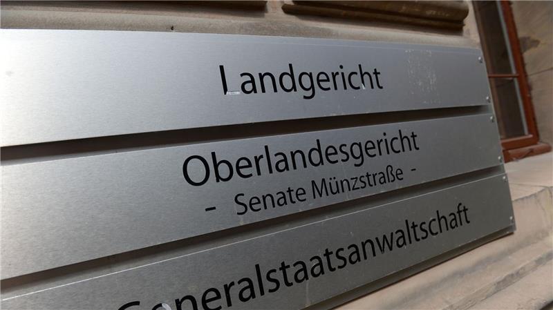 Schöffin wegen Kopftuch des Amtes enthoben Die Frau sollte am Landgericht Braunschweig als Schöffin eingesetzt werden. (Archivbild)