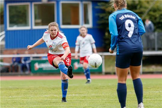 Die Frauen des VfL Güldenstern Stade lagen bereits nach sechs Minuten mit 0:2 zurück. Archivfoto: Struwe/picselweb.de