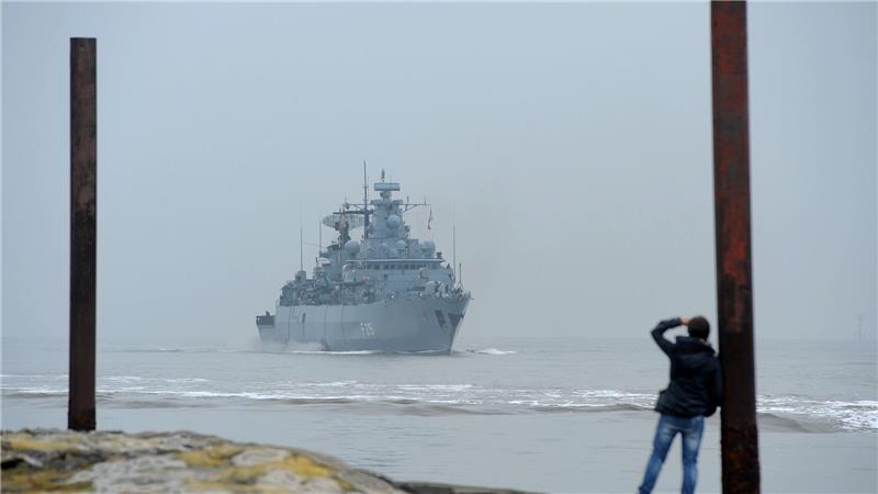 Rheinmetall: Mit Hamburgs Werften zum globalen Champion im Verteidigungsbereich Die Fregatte Brandenburg, hier vor dem Marinestützpunkt Wilhelmshaven, stammt aus der Werft Blohm+Voss.