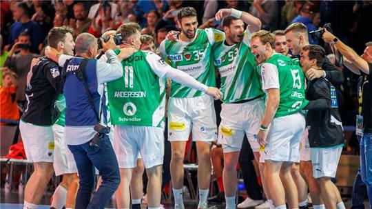 Die Füchse treffen im Super-Globe-Finale auf Magdeburg.
