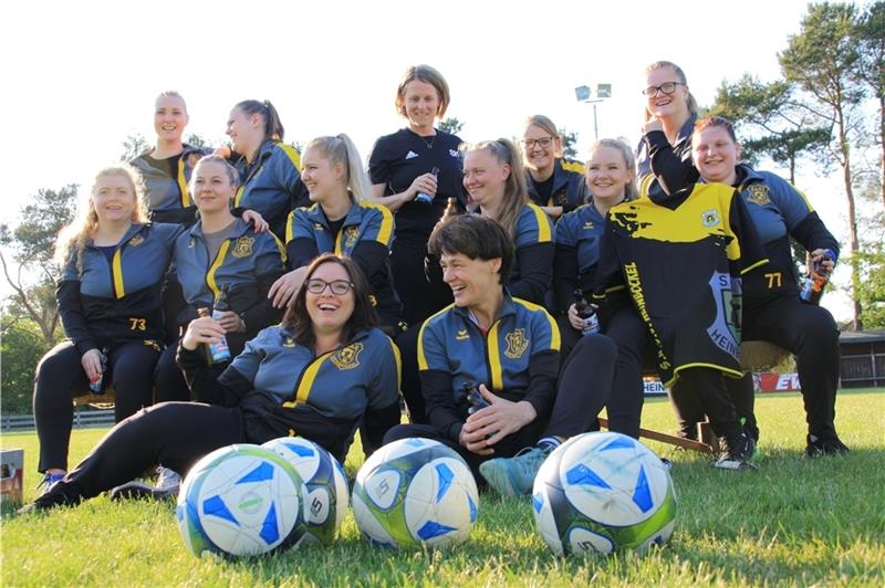 Die Fußballerinnen des SuSV Heinbockel wurden trotz mehrerer Ausfälle Dritter in der 1. Kreisklasse. Fotos: Verein/nomo