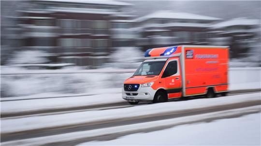 Die Fußgängerin starb im Krankenhaus an ihren Verletzungen. (Symbolbild)