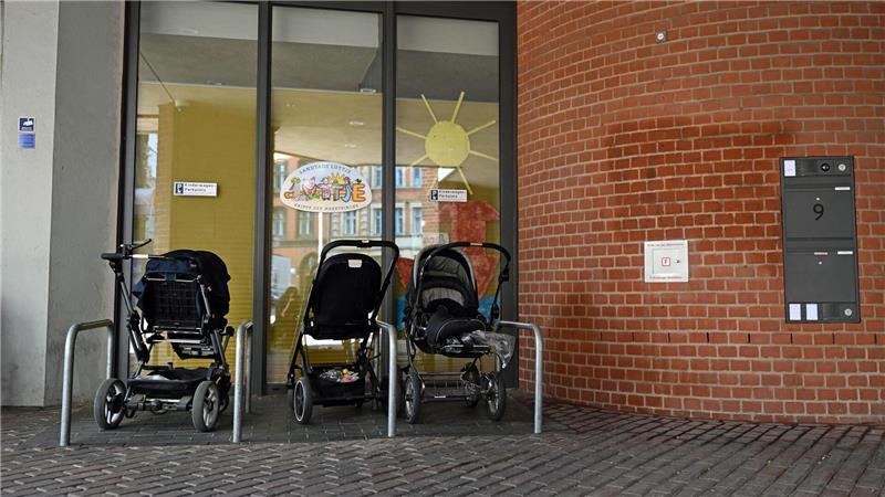 Die Gaza-Parole neben dem Eingang einer Krippe wurde bereits weitestgehend entfernt.