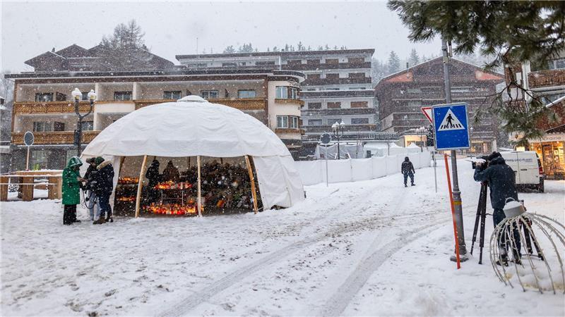 Die Gemeinde Crans-Montana greift jetzt bei Brandschutzmängeln durch. (Archivbild)