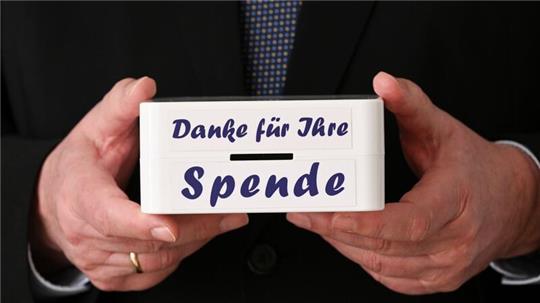 Die Gesamthöhe der Geldspenden in Deutschland liegt für 2023 bei etwa 5 Miiliarden Euro.