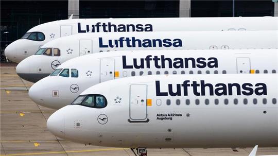 Die Gewerkschaft Ufo hat die insgesamt etwa 19.000 Flugbegleiter der Lufthansa zum Streik aufgerufen.