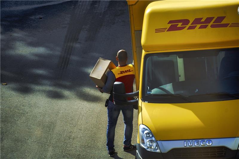 Paketboten: So hart ist ihr Arbeitsalltag Die Gewerkschaft Verdi setzt sich für ein Verbot von Subunternehmern im Paketdienst ein, um höhere Löhne für die Beschäftigten zu erzielen. Symbolfoto: Pixabay