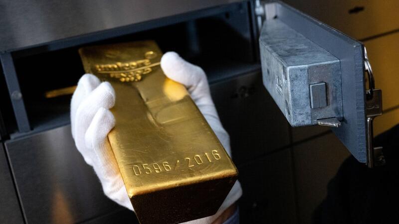 Deutsche Börse: Goldbestand von Anlegern sinkt deutlich Die Goldbestände von Anlegern bei der Deutschen Börse sinken - trotz steigender Kurse für das Edelmetall.