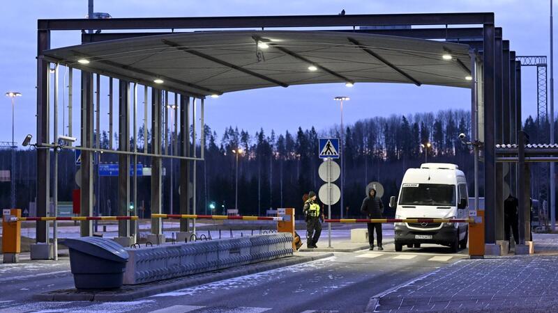 Finnland schließt vorerst vier Grenzübergänge zu Russland Die Grenzstation Nuijamaa zwischen Russland und Finnland.