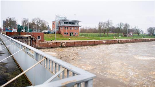 Die Große Seeschleuse ist zwar beschädigt, aber weiter in Betrieb. (Symbolbild)