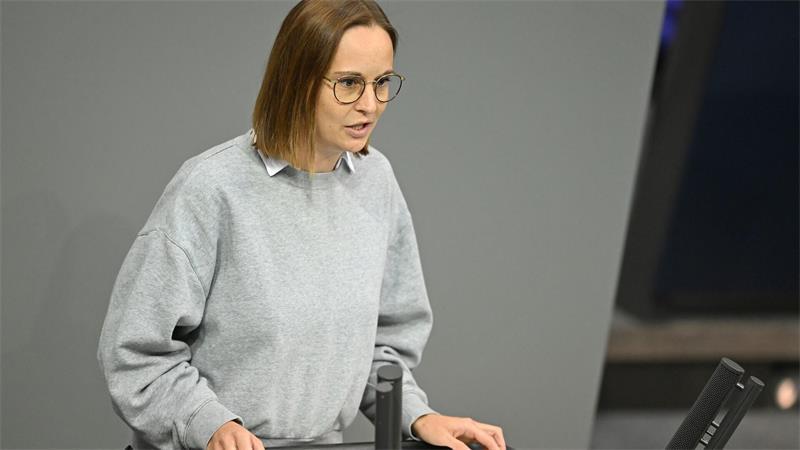 Die Grünen-Bundestagsabgeordnete Lena Gumnior sieht in illegalem Glücksspiel eine große Gefahr.